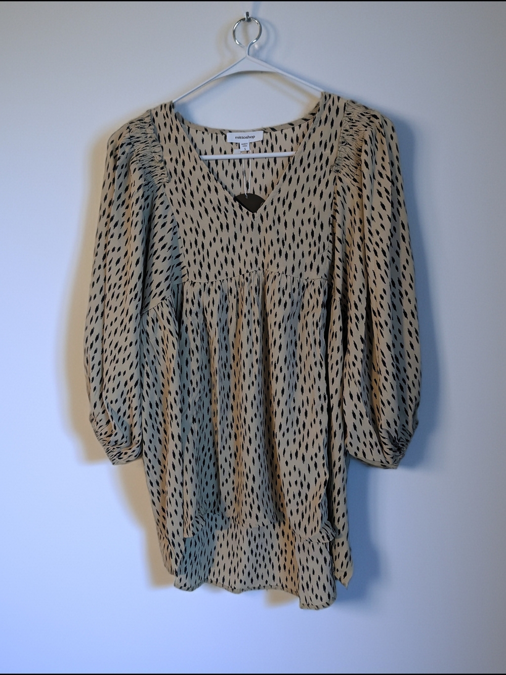 NWT mittoshop Beige and Black Brushstroke Dots Long Sleeve Babydoll Blouse- S